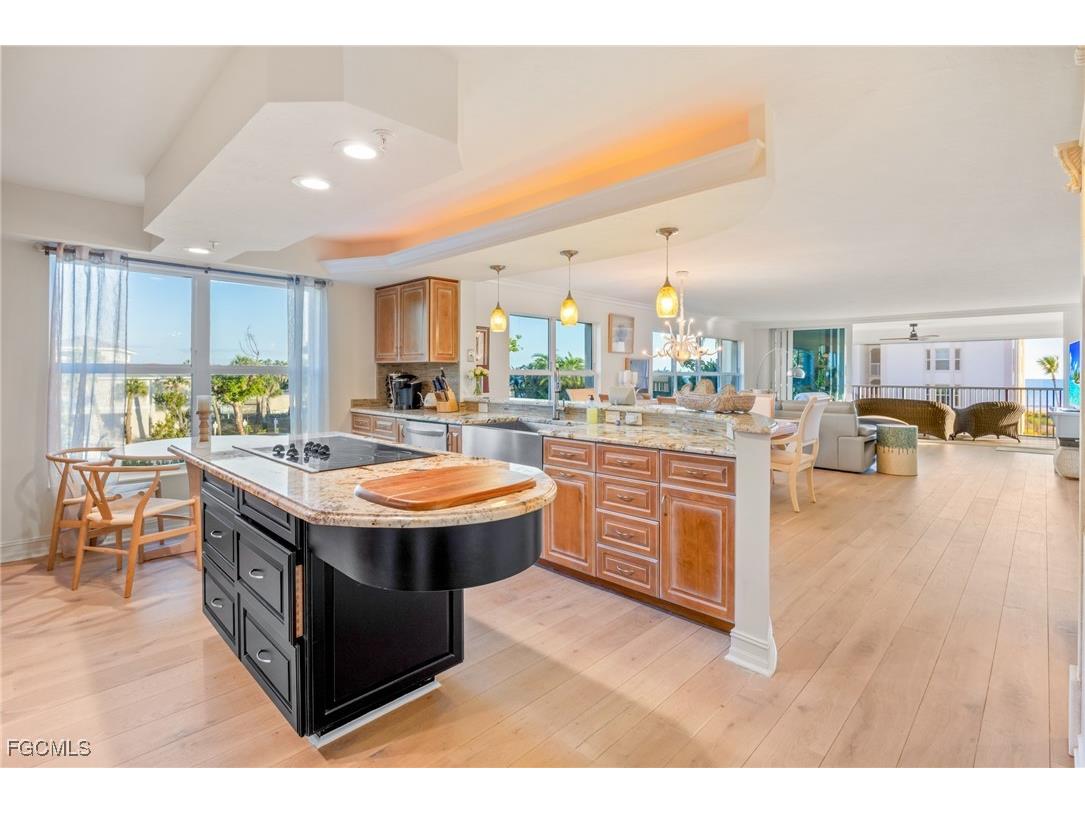 3131 W Gulf Drive #303 Sanibel FL 33957 2025020840 image8