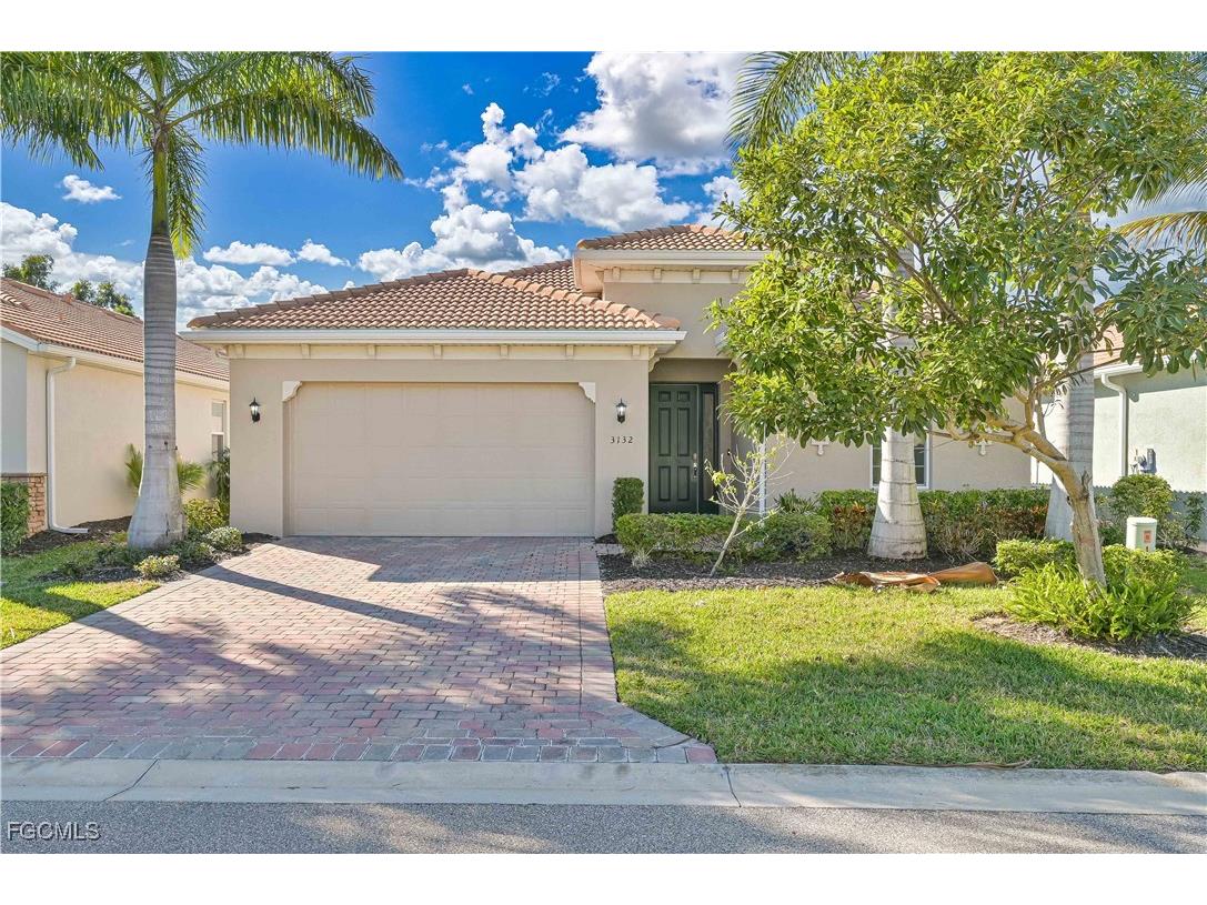3132 Royal Gardens Avenue Fort Myers FL 33916 2026004757 image1