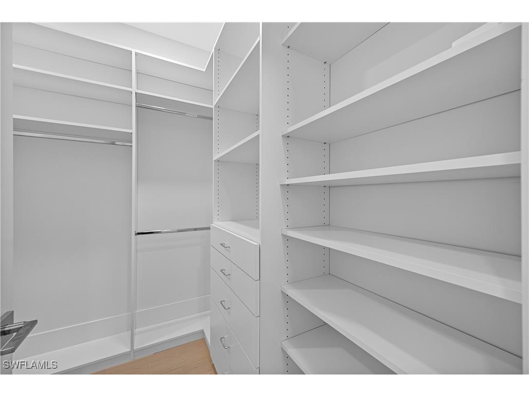 3133 Terramar Drive Naples FL 34119 225076862 image32