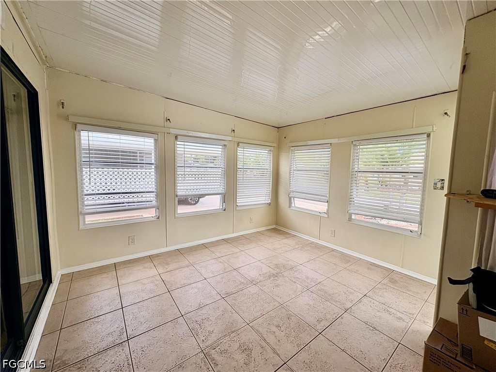 3134 Linwood Drive North Fort Myers FL 33917 2026020709 image9