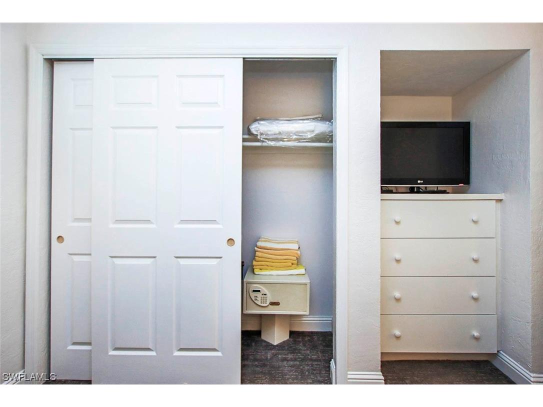 3134 Tennis Villas Captiva FL 33924 223076501 image18