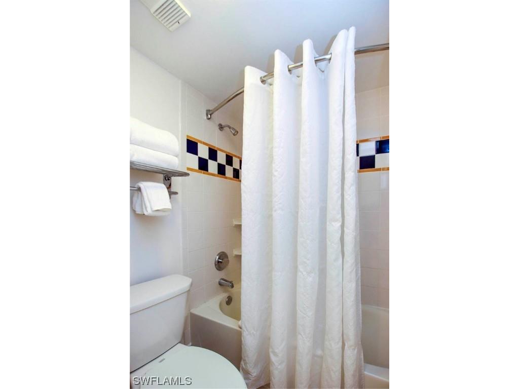 3134 Tennis Villas Captiva FL 33924 223076501 image20