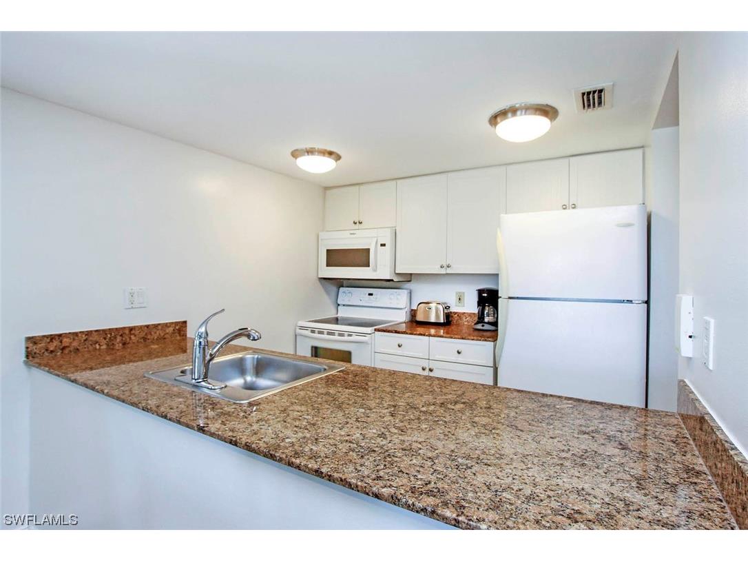 3134 Tennis Villas Captiva FL 33924 223076501 image5