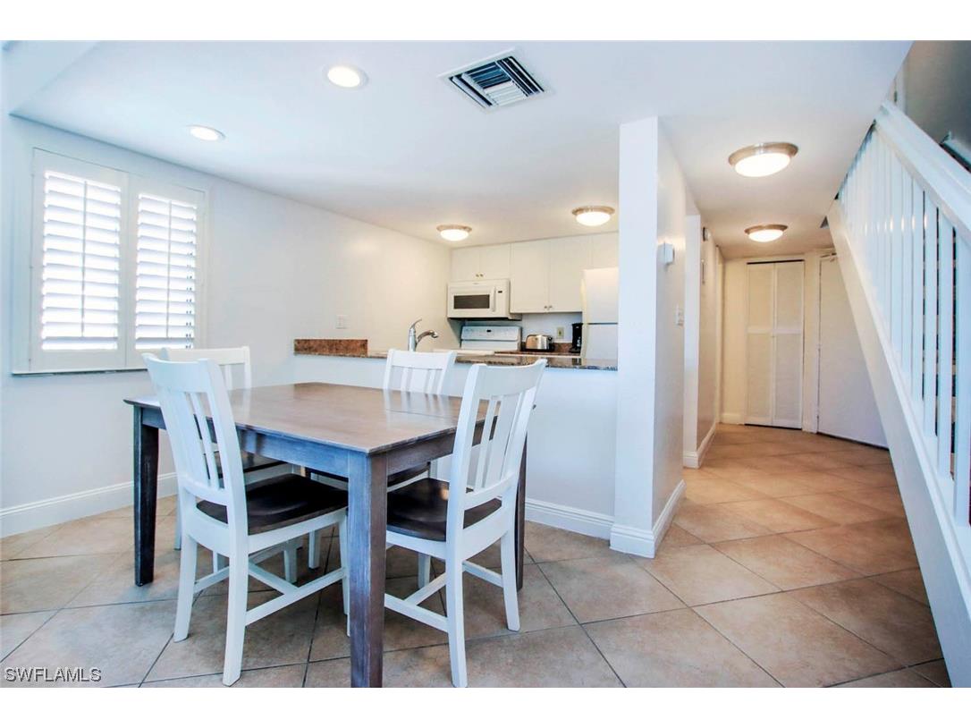 3134 Tennis Villas Captiva FL 33924 223076501 image8