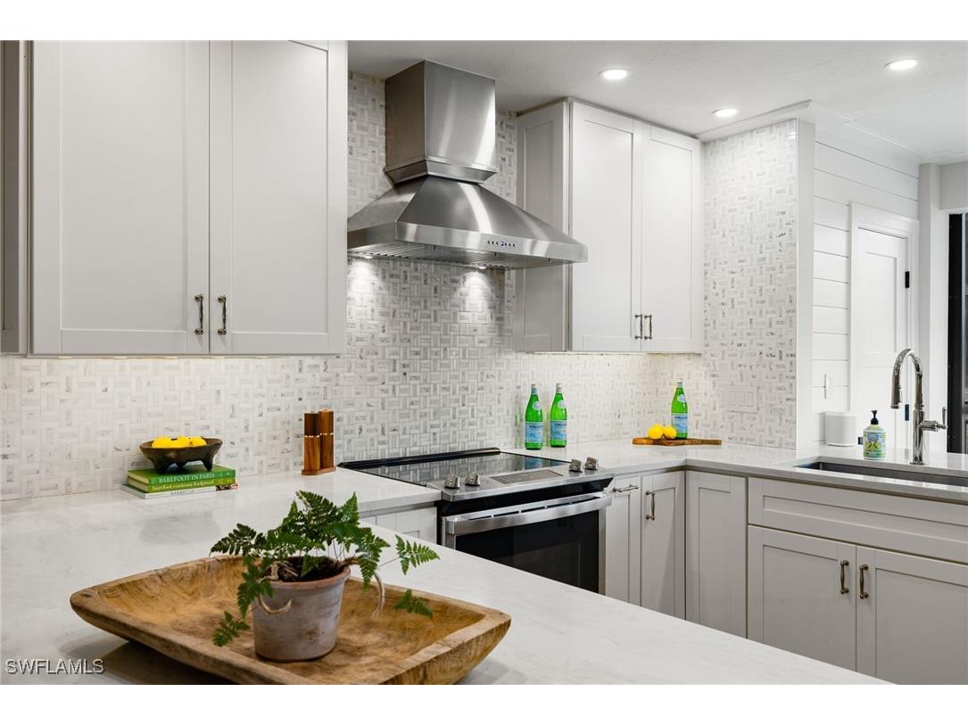 3135 Riviera Drive #B205 Naples FL 34103 225081672 image10