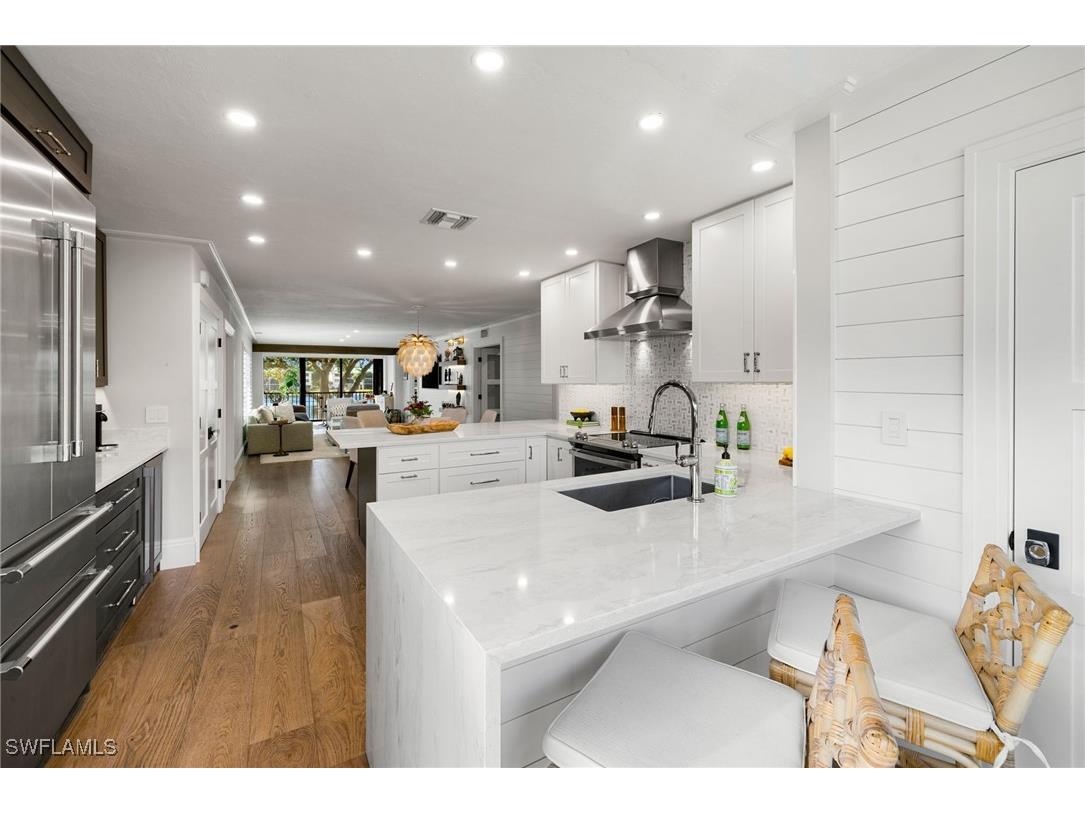 3135 Riviera Drive #B205 Naples FL 34103 225081672 image28