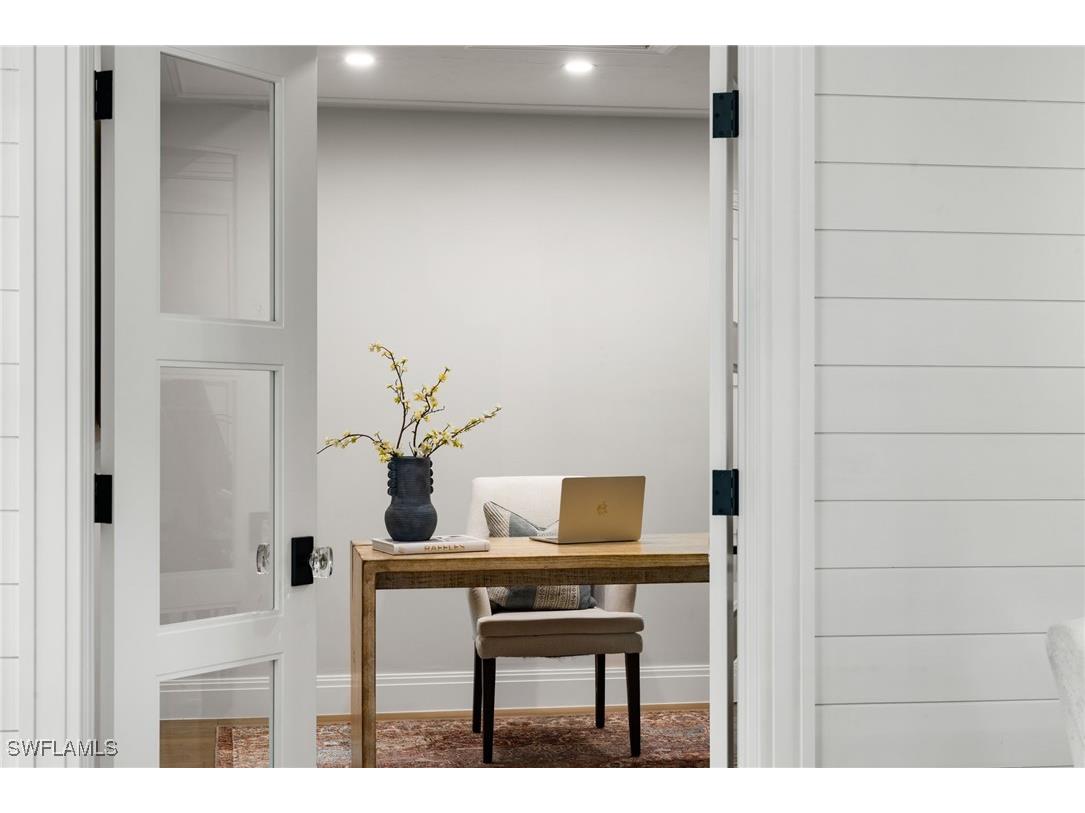 3135 Riviera Drive #B205 Naples FL 34103 225081672 image4