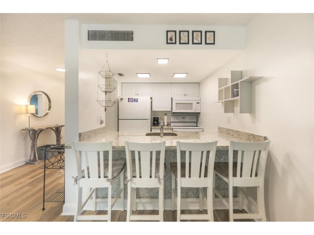 3135 Tennis Villas Captiva FL 33924 2025016460 image12