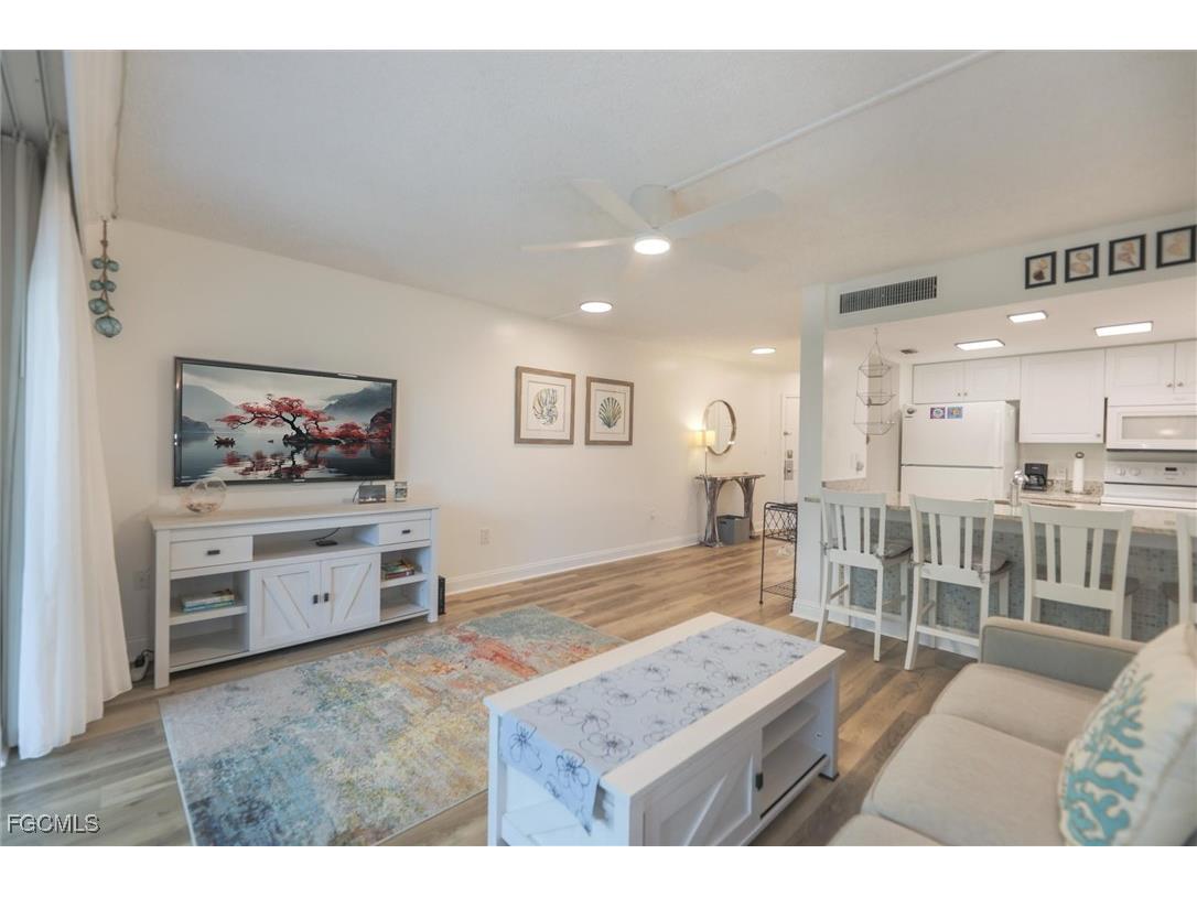 3135 Tennis Villas Captiva FL 33924 2025016460 image15