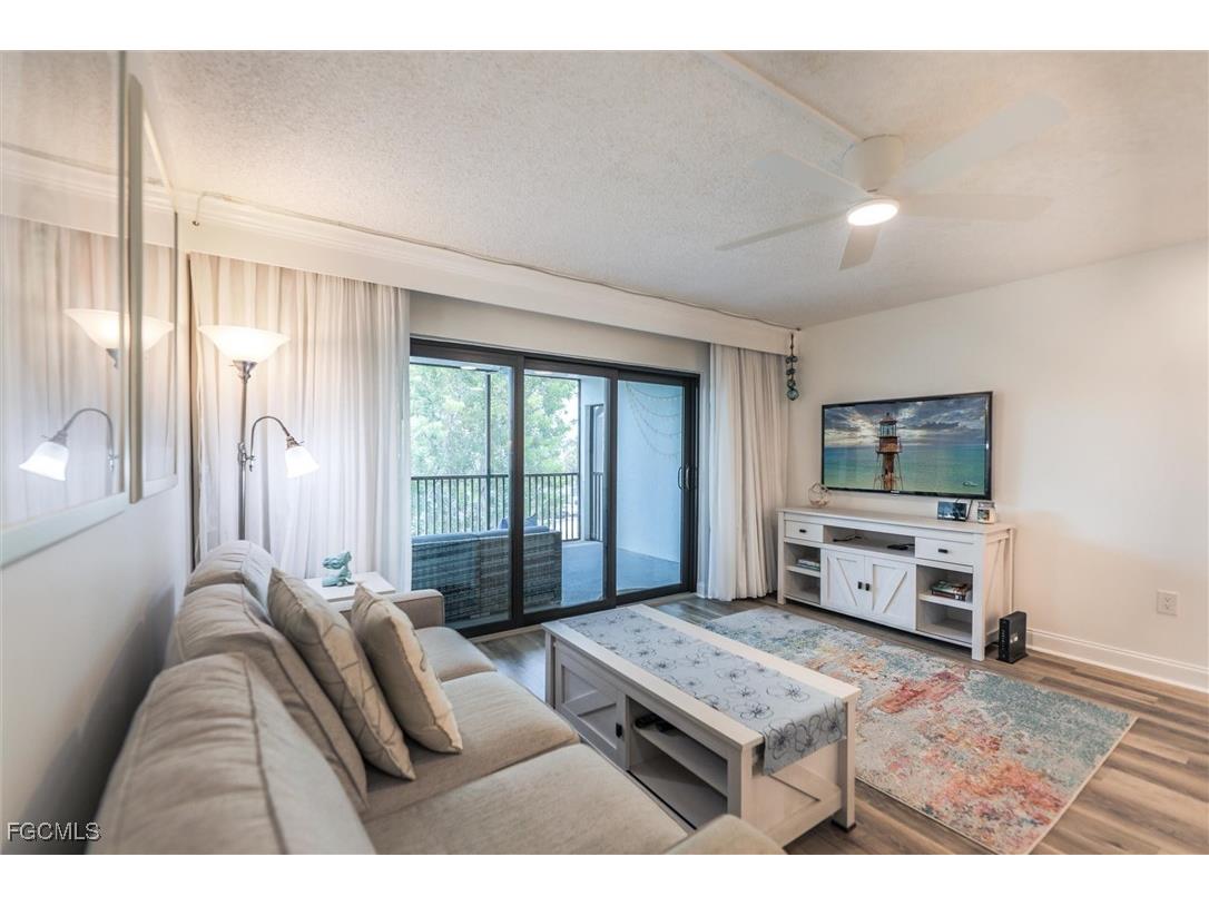 3135 Tennis Villas Captiva FL 33924 2025016460 image16