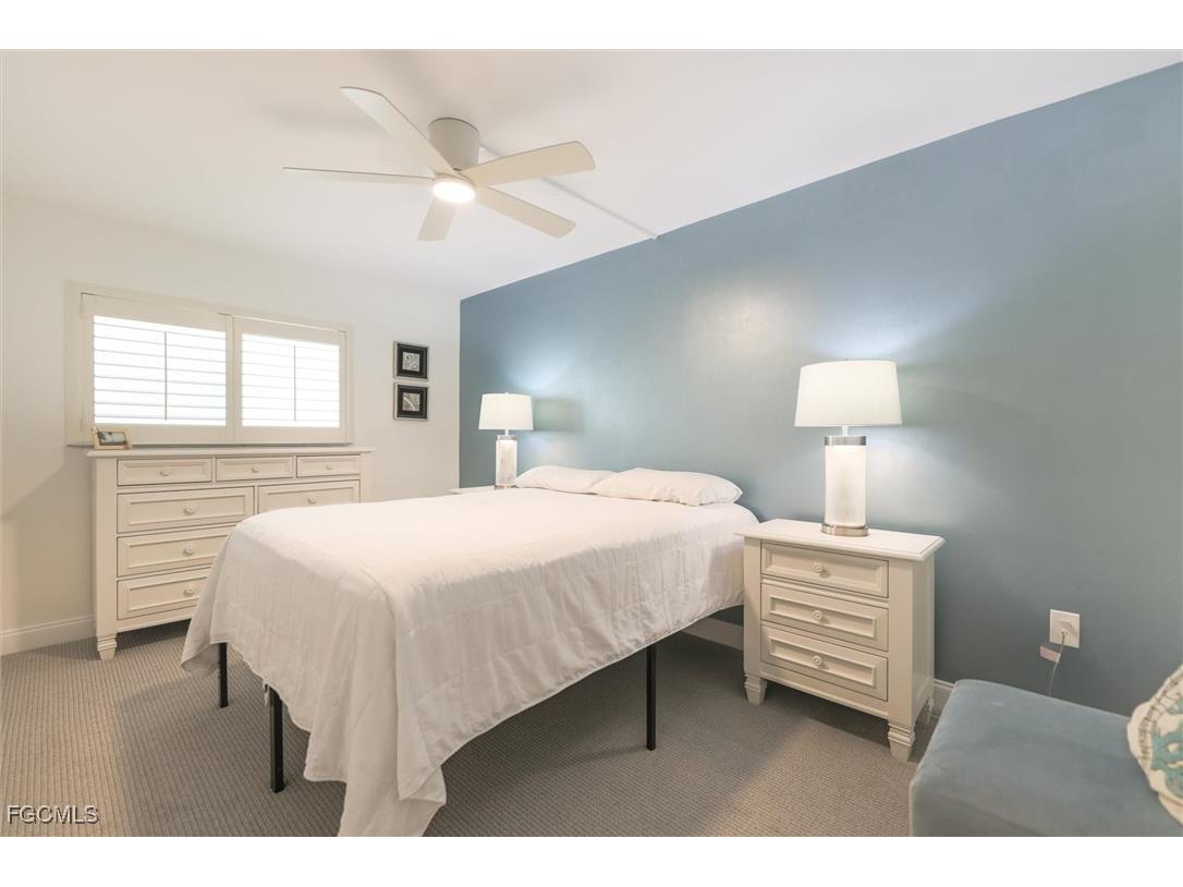 3135 Tennis Villas Captiva FL 33924 2025016460 image19