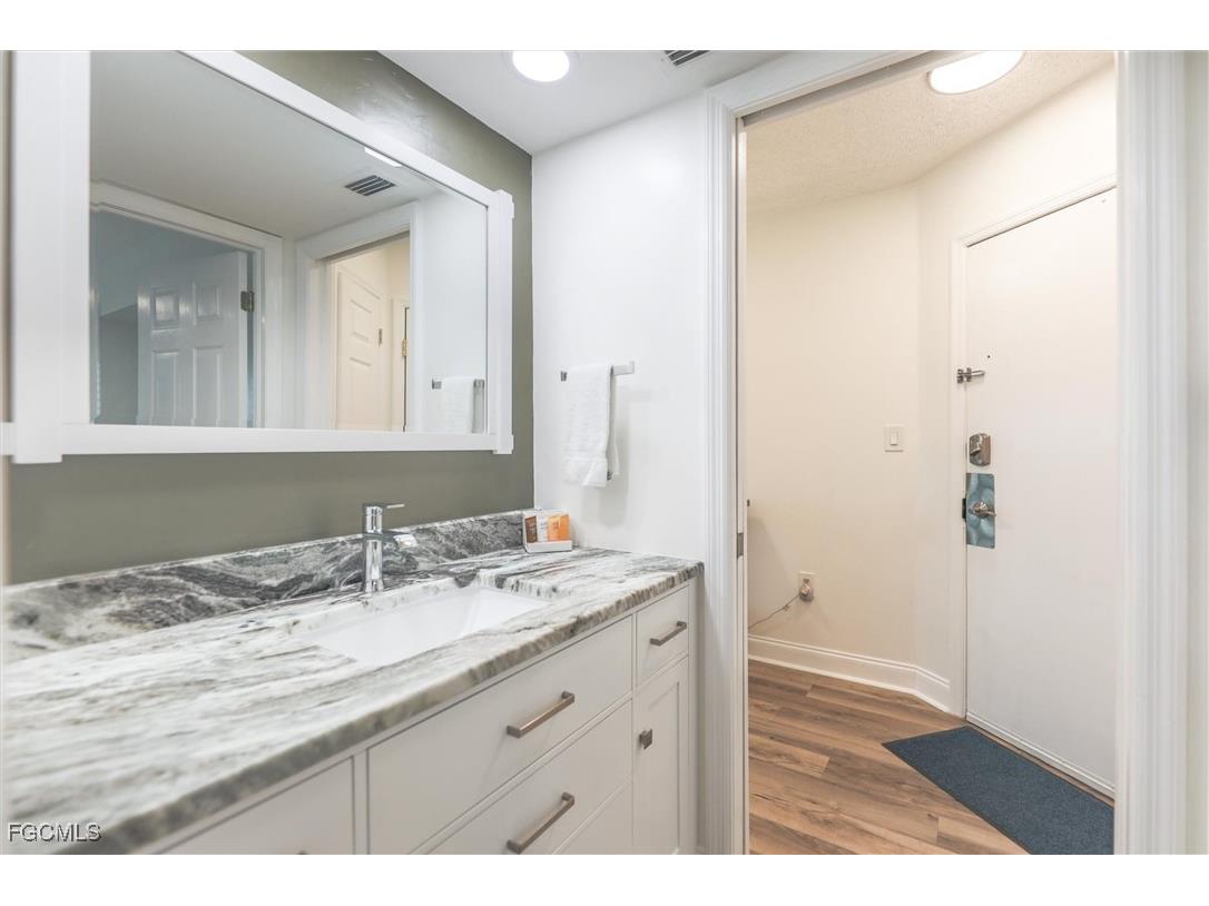 3135 Tennis Villas Captiva FL 33924 2025016460 image24