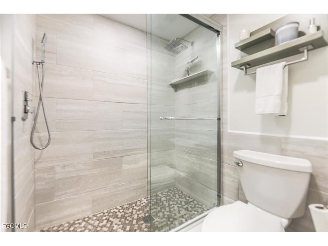 3135 Tennis Villas Captiva FL 33924 2025016460 image25