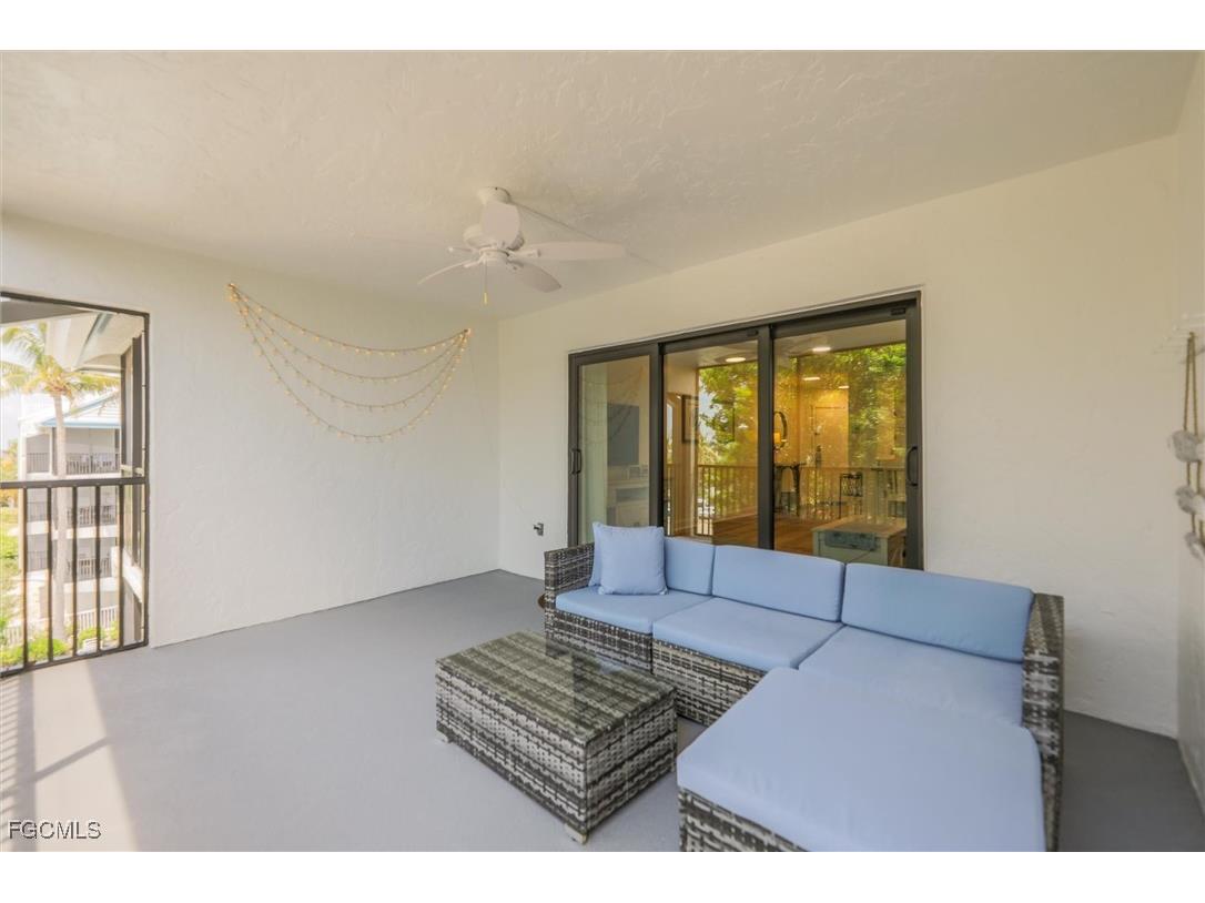 3135 Tennis Villas Captiva FL 33924 2025016460 image28