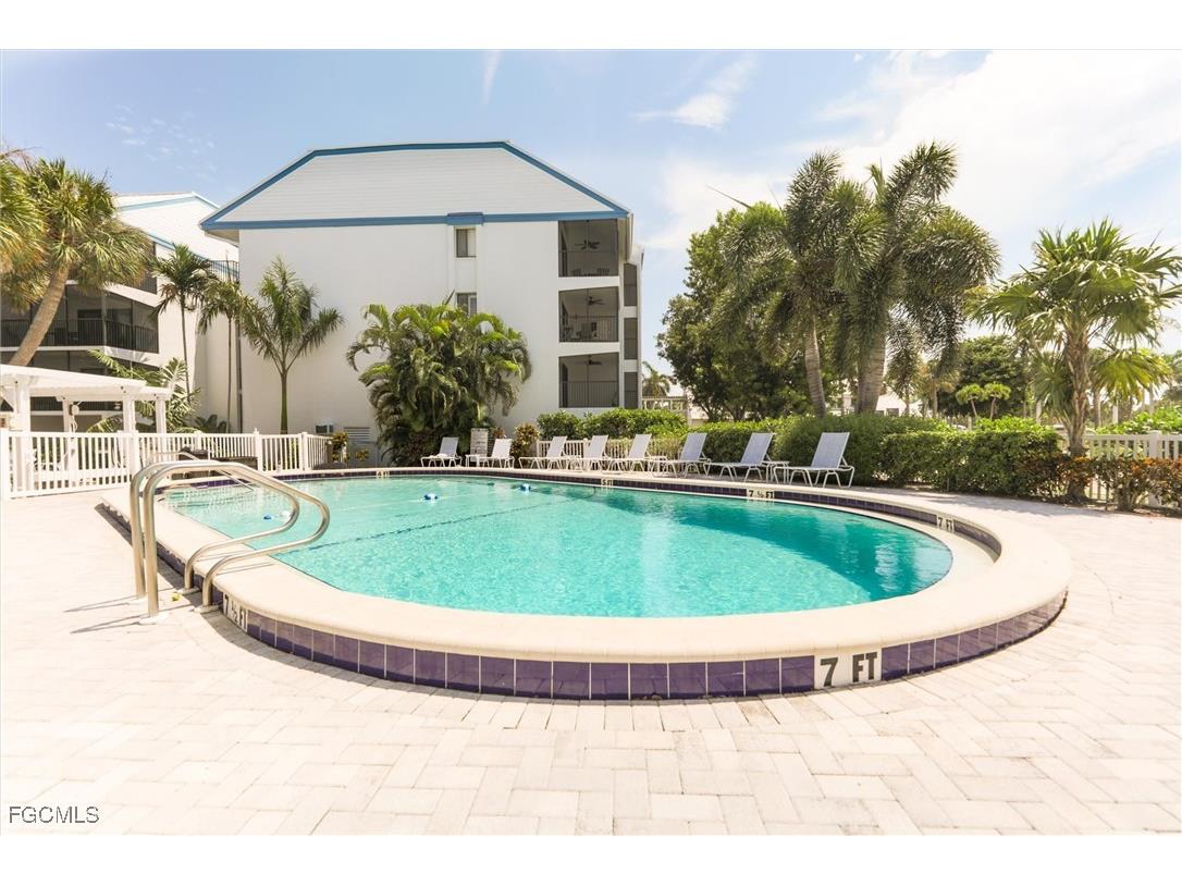 3135 Tennis Villas Captiva FL 33924 2025016460 image30