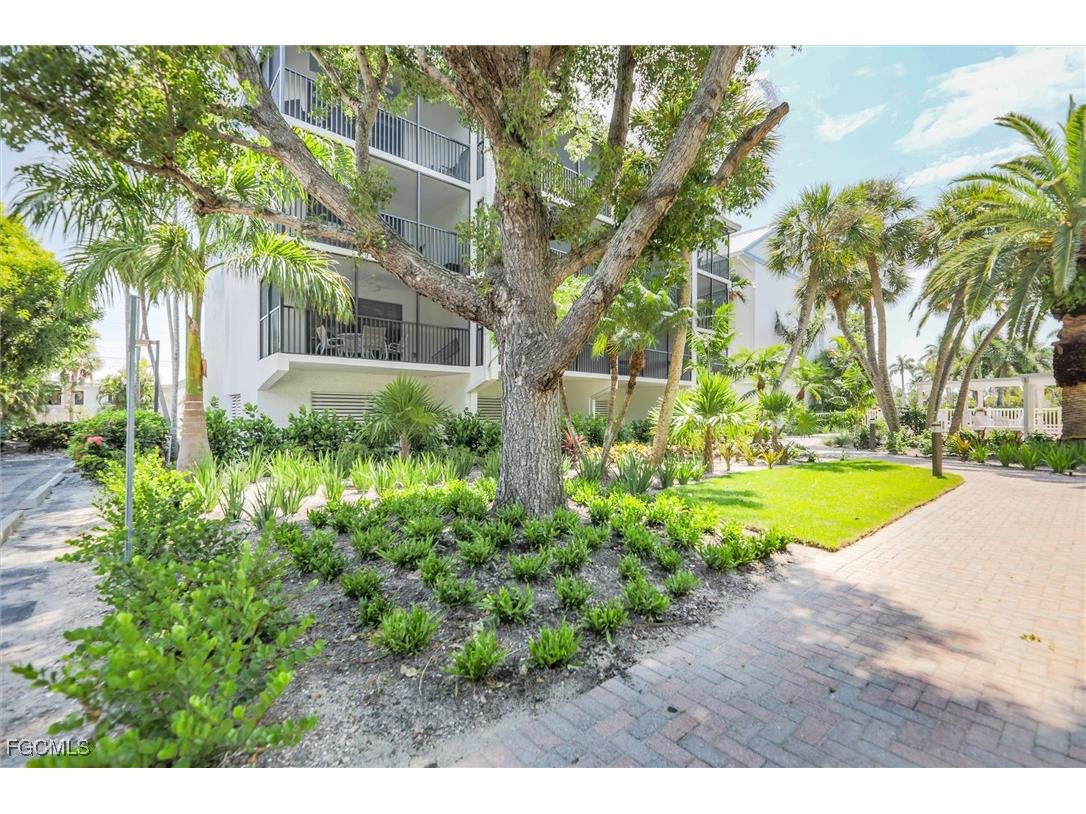 3135 Tennis Villas Captiva FL 33924 2025016460 image37