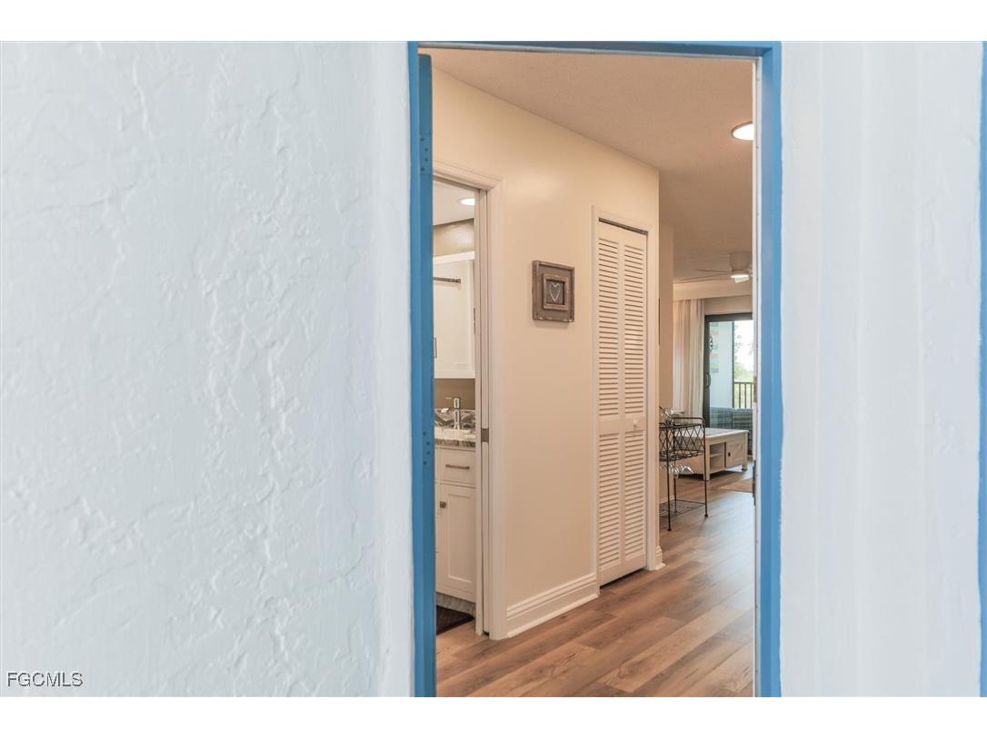 3135 Tennis Villas Captiva FL 33924 2025016460 image4