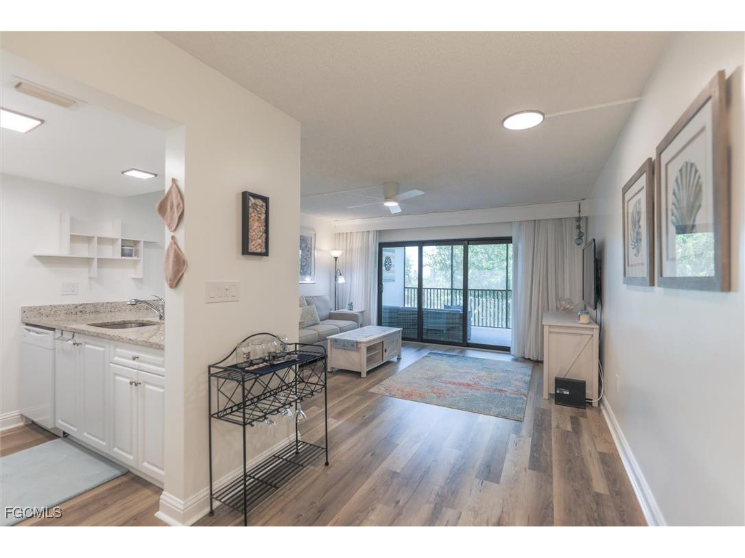 3135 Tennis Villas Captiva FL 33924 2025016460 image8