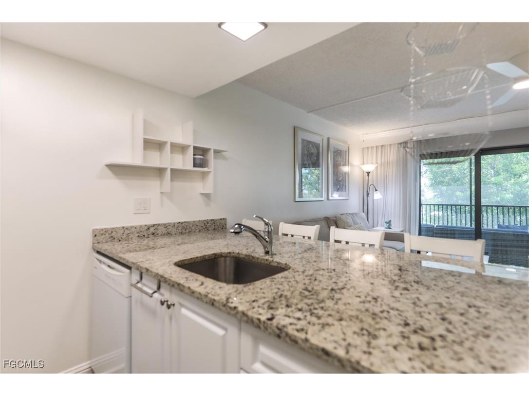 3135 Tennis Villas Captiva FL 33924 2025016460 image9