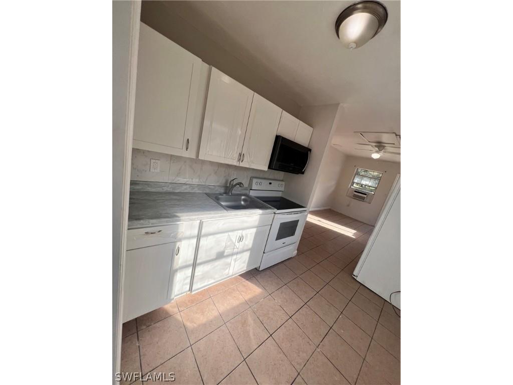 3137 Lincoln Boulevard Fort Myers FL 33916 224046301 image1