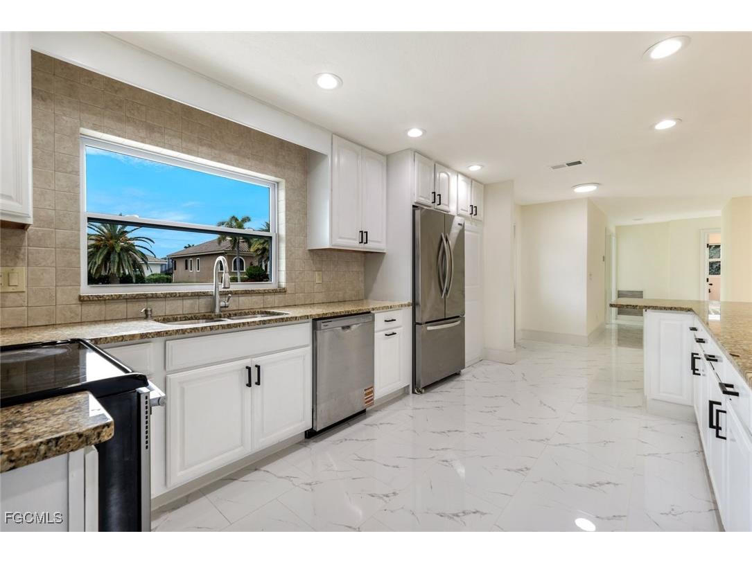 3137 SE 22nd Avenue Cape Coral FL 33904 2025019936 image7