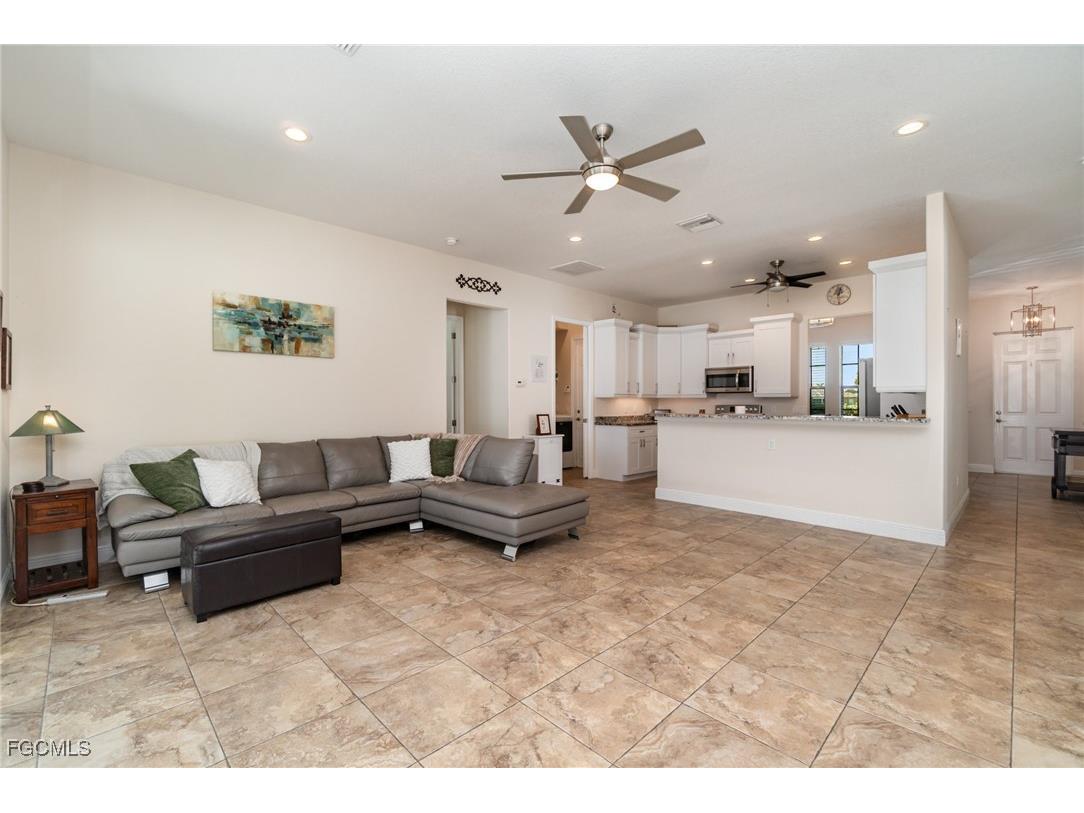 3137 SE 8th Avenue Cape Coral FL 33904 2025013756 image5