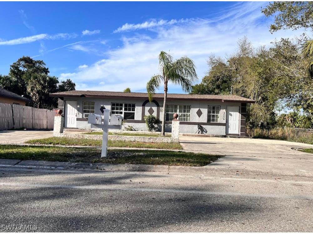 3139-3139 Lincoln Boulevard Fort Myers FL 33916 224039256 image1