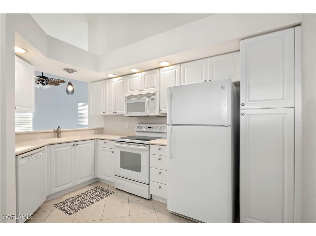 314 Newport Drive #1605 Naples FL 34114 225075826 image7