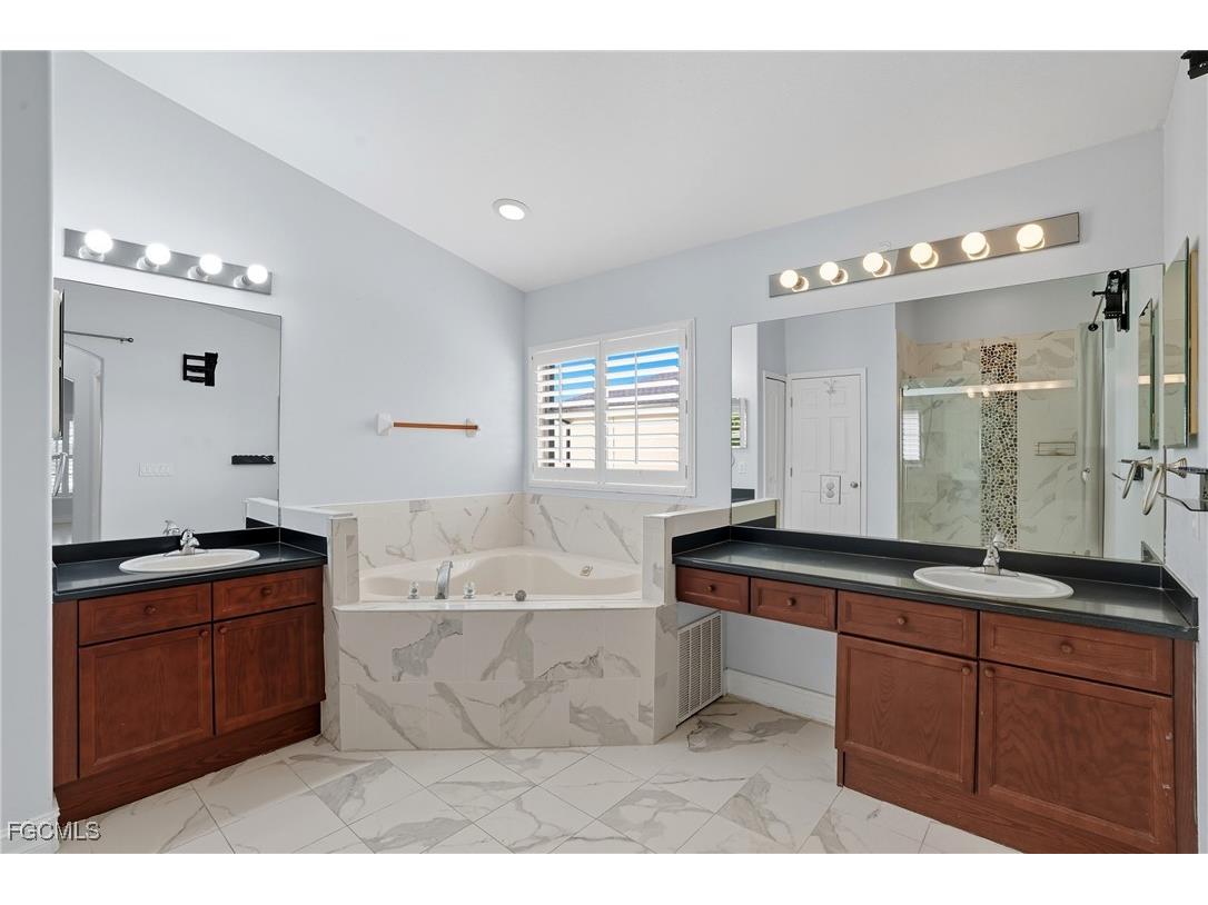 314 SW 26th Place Cape Coral FL 33991 2025009682 image12