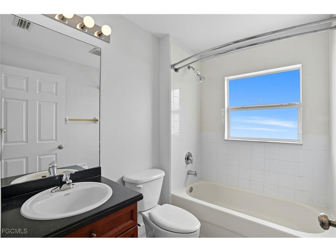 314 SW 26th Place Cape Coral FL 33991 2025009682 image17