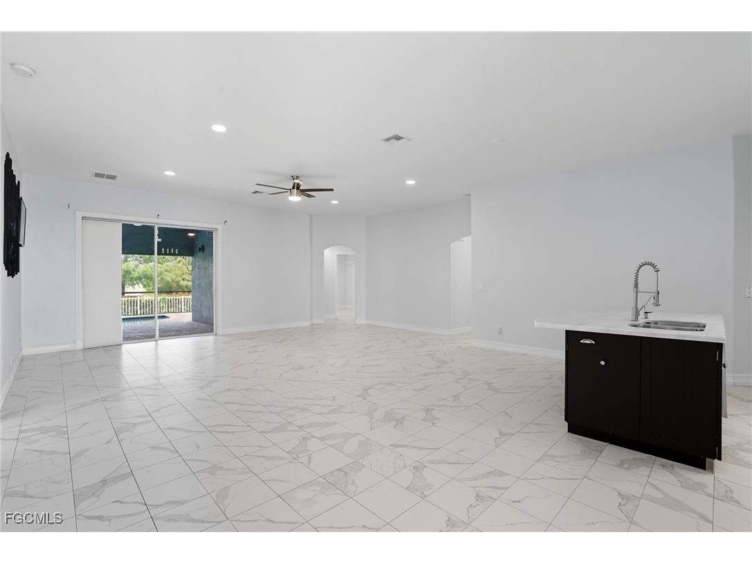 314 SW 26th Place Cape Coral FL 33991 2025009682 image5