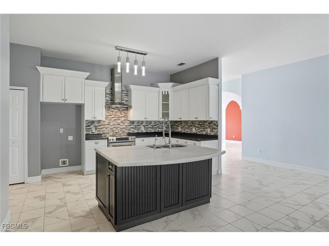 314 SW 26th Place Cape Coral FL 33991 2025009682 image7