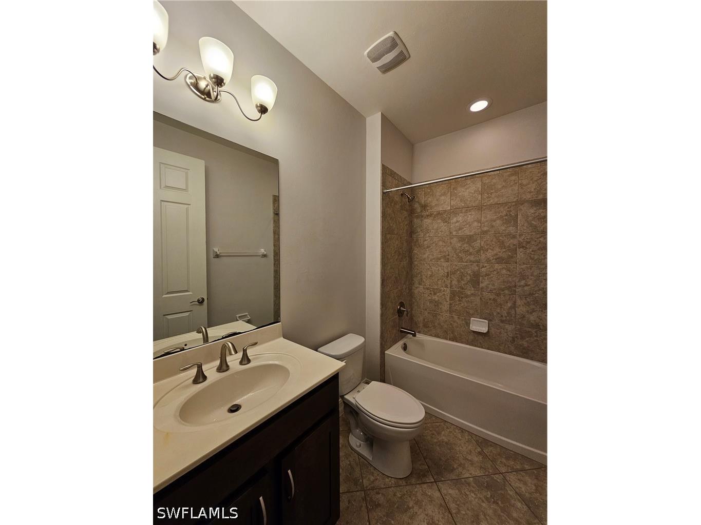 3141 Amadora Circle Cape Coral FL 33909 226021870 image10
