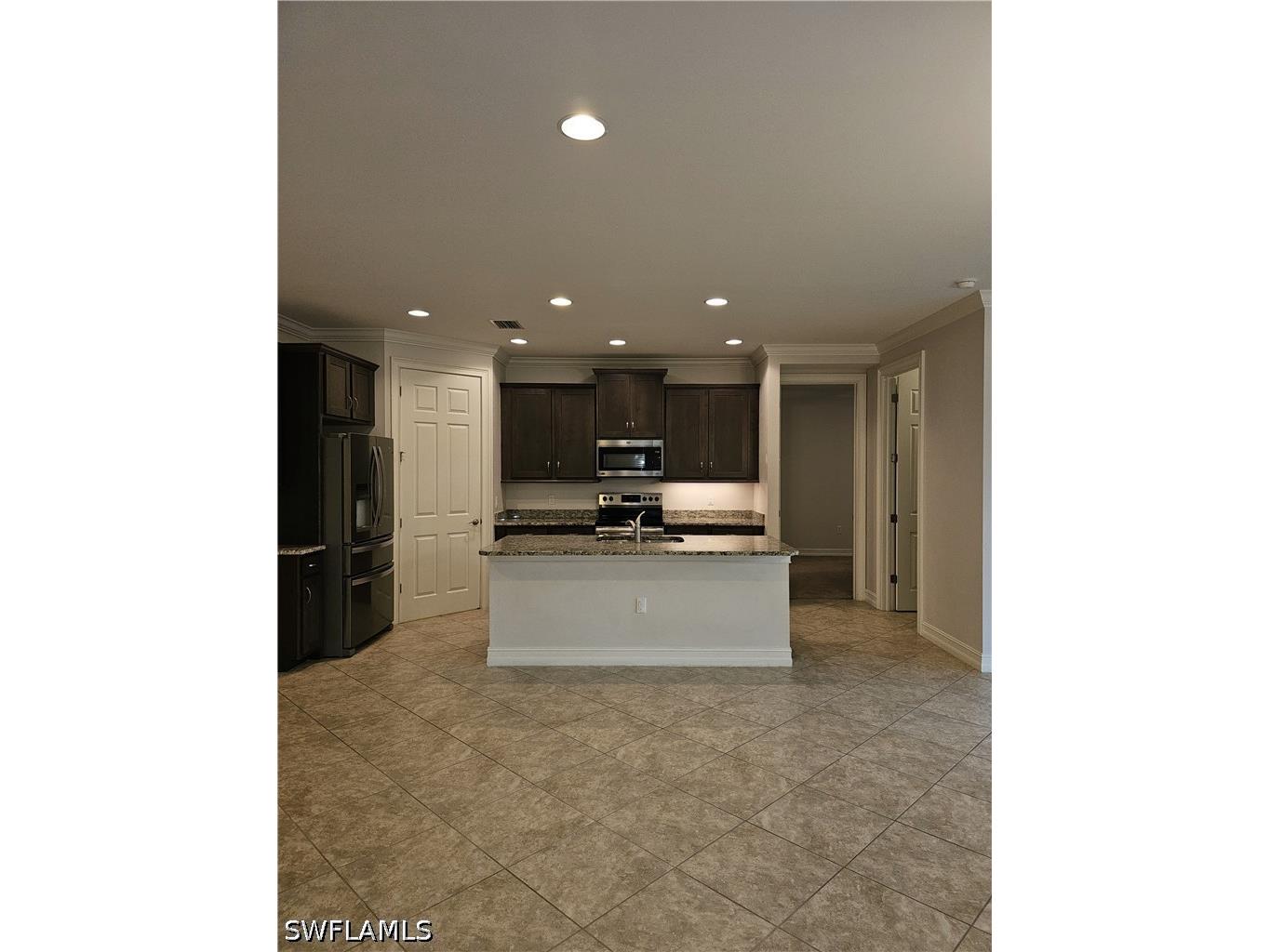 3141 Amadora Circle Cape Coral FL 33909 226021870 image6