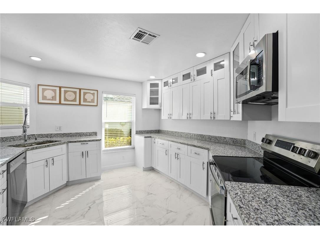 3141 Carriage Circle Naples FL 34105 226003531 image14