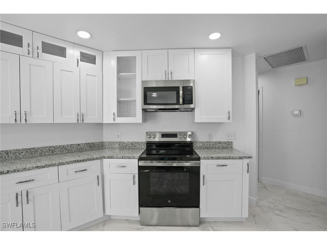 3141 Carriage Circle Naples FL 34105 226003531 image17