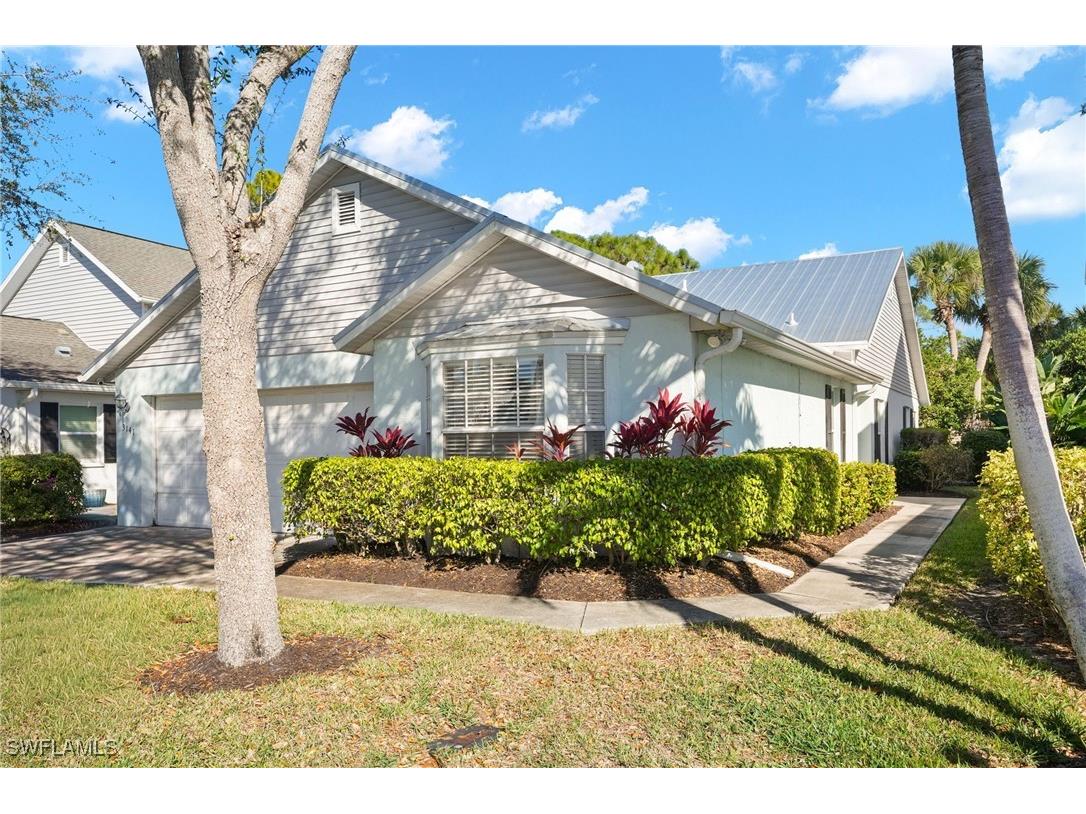 3141 Carriage Circle Naples FL 34105 226003531 image2