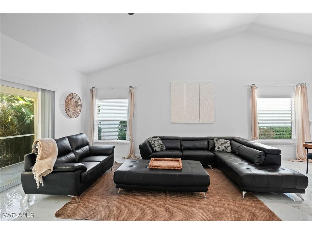 3141 Carriage Circle Naples FL 34105 226003531 image6