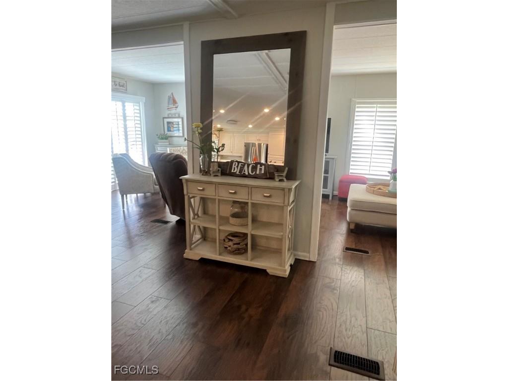 3142 Mercury Lane North Fort Myers FL 33903 2025012048 image12