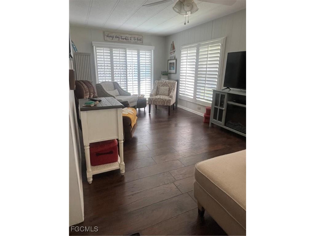 3142 Mercury Lane North Fort Myers FL 33903 2025012048 image13