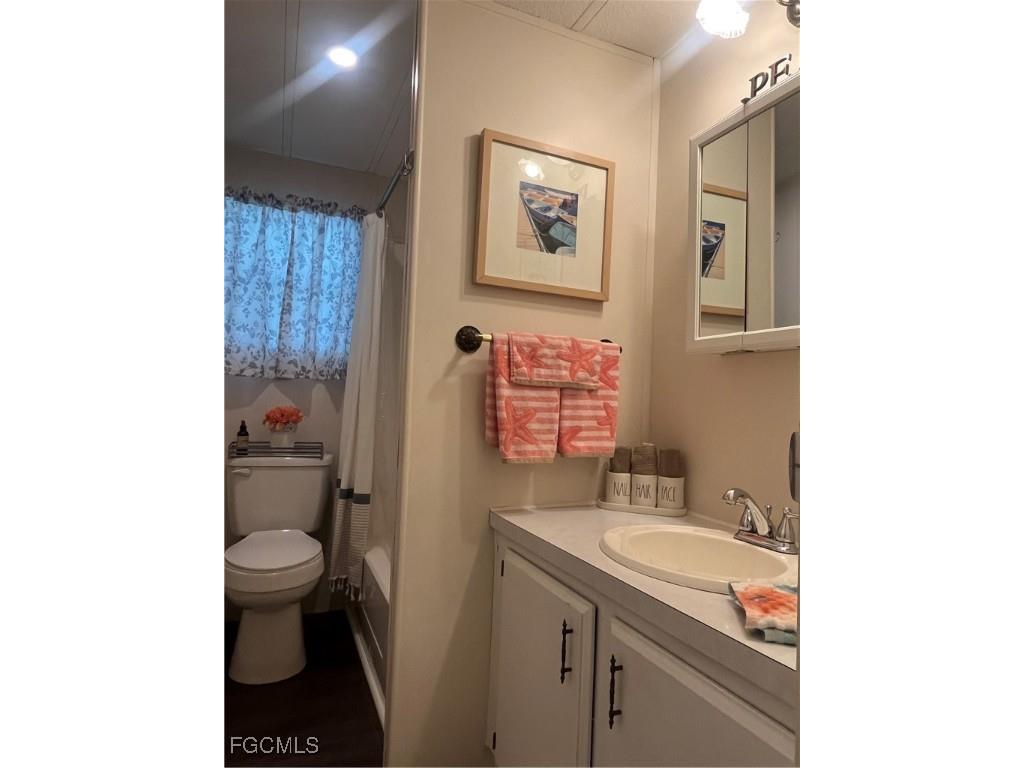 3142 Mercury Lane North Fort Myers FL 33903 2025012048 image22