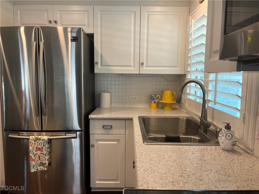 3142 Mercury Lane North Fort Myers FL 33903 2025012048 image5