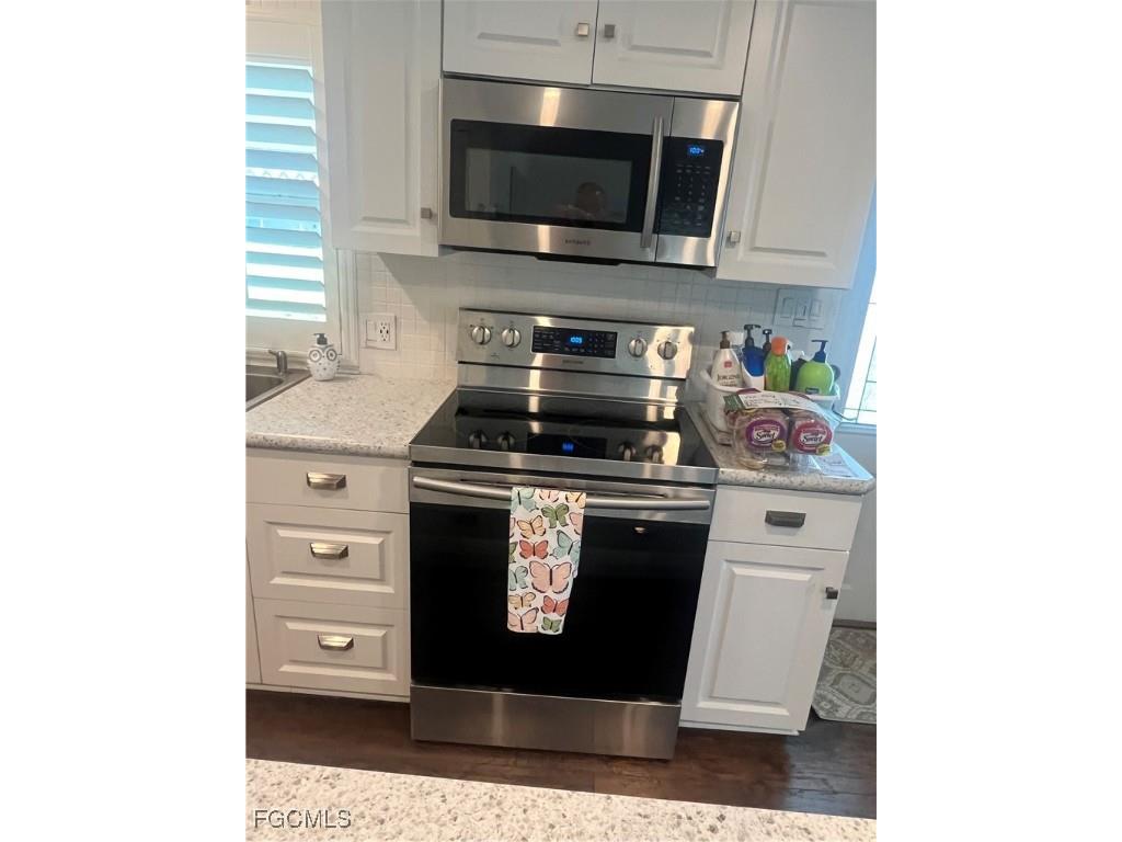 3142 Mercury Lane North Fort Myers FL 33903 2025012048 image6