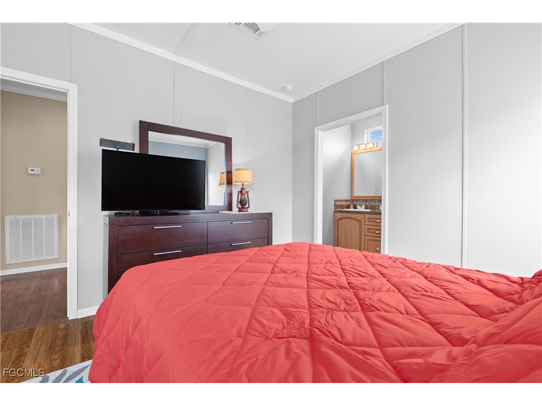 3145 Venus Lane North Fort Myers FL 33903 2025016329 image16