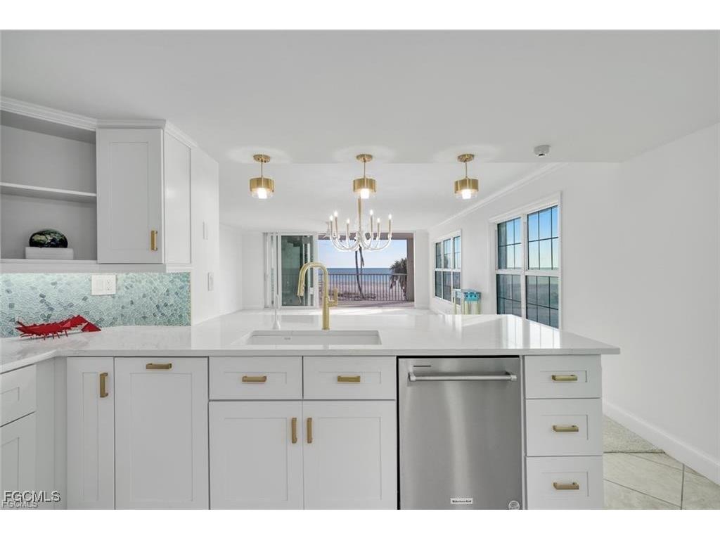 3145 W Gulf Drive #102 Sanibel FL 33957 2025013789 image18