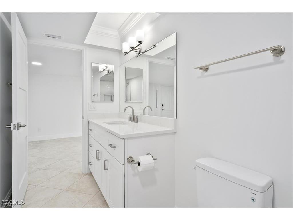 3145 W Gulf Drive #102 Sanibel FL 33957 2025013789 image33