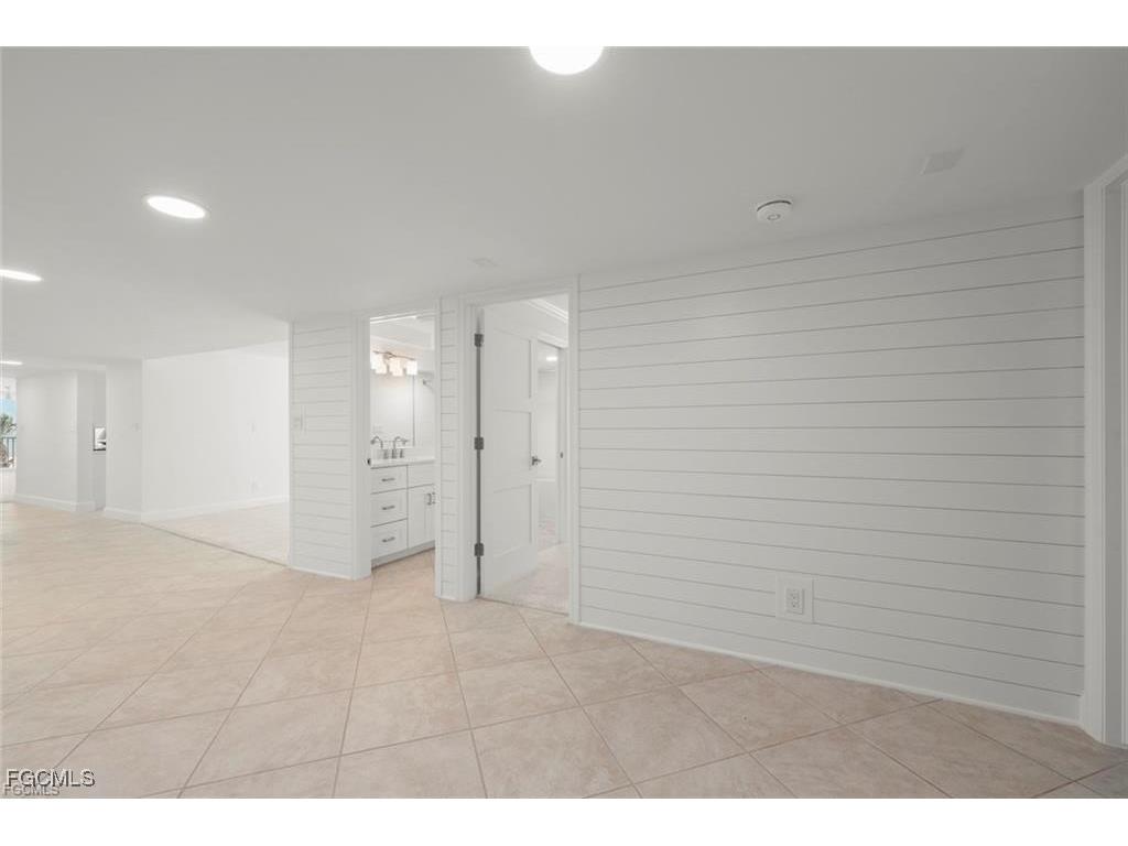 3145 W Gulf Drive #102 Sanibel FL 33957 2025013789 image6