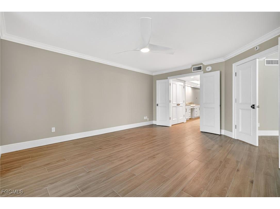 3145 W Gulf Drive #201 Sanibel FL 33957 2025018452 image16