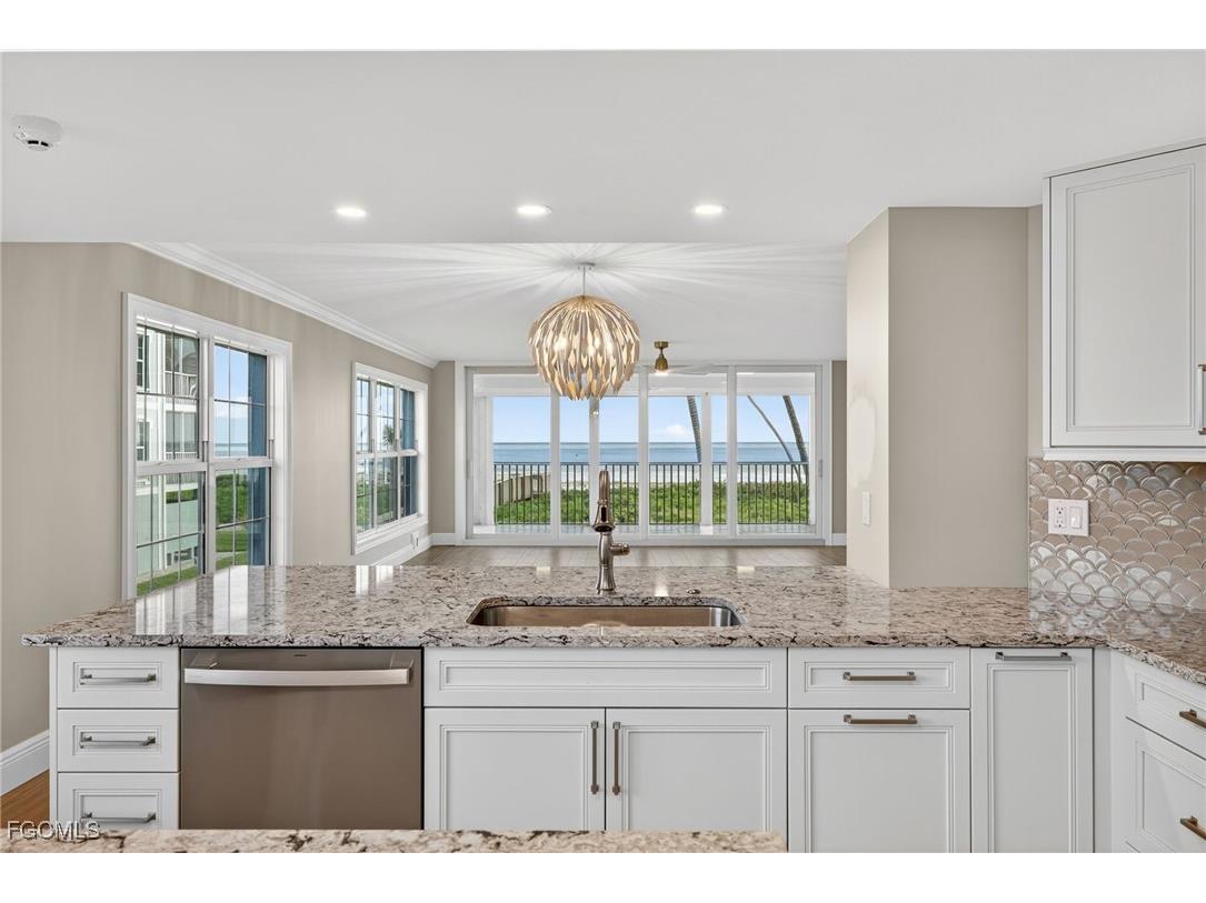 3145 W Gulf Drive #201 Sanibel FL 33957 2025018452 image2
