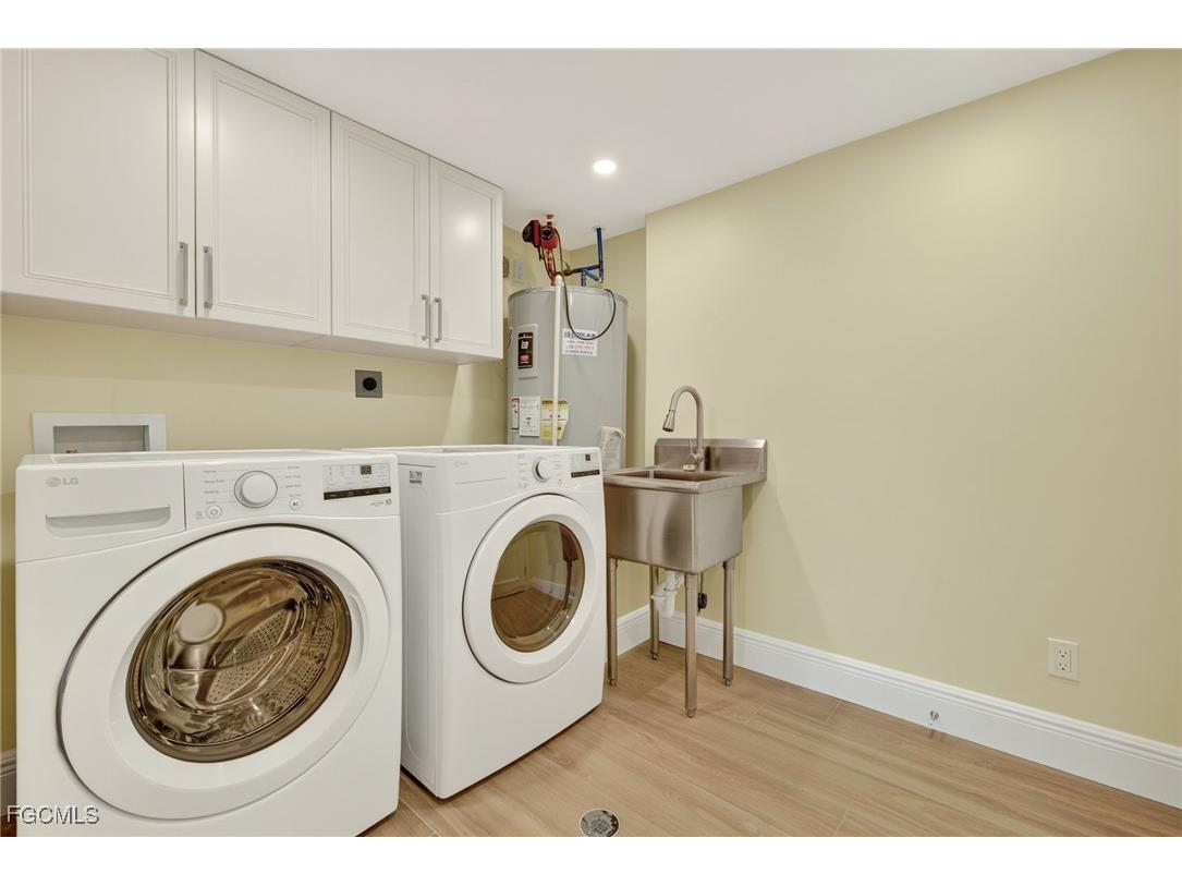 3145 W Gulf Drive #201 Sanibel FL 33957 2025018452 image28